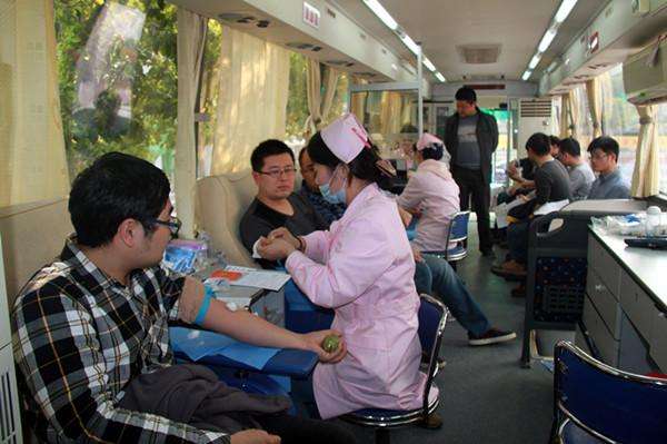 競爭惡劣，獻(xiàn)血車價(jià)格也不能成為搶奪市場的主要因素