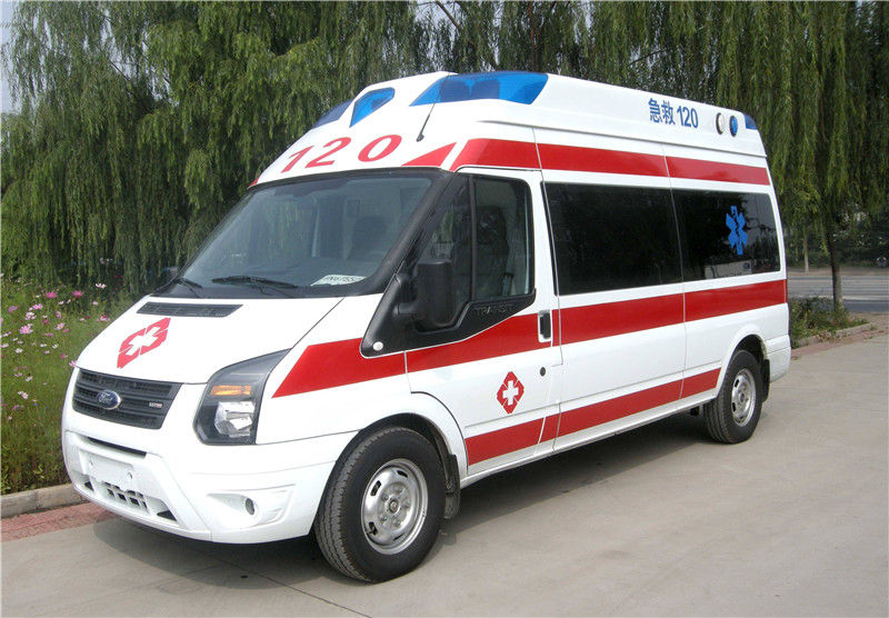 移動(dòng)救護(hù)車(chē)為何頻頻遇到前方司機(jī)不及時(shí)避讓？